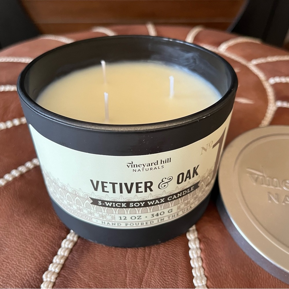 🎁 3 wick Luxury Candle natural soy wax by Vineyard Hill Vetiver and Oak
